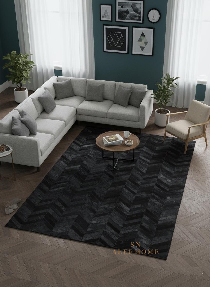Black Chevron Cowhide Rug – Handmade Hair-On Leather Patchwork Carpet for Modern Living Room Decor - Alef home