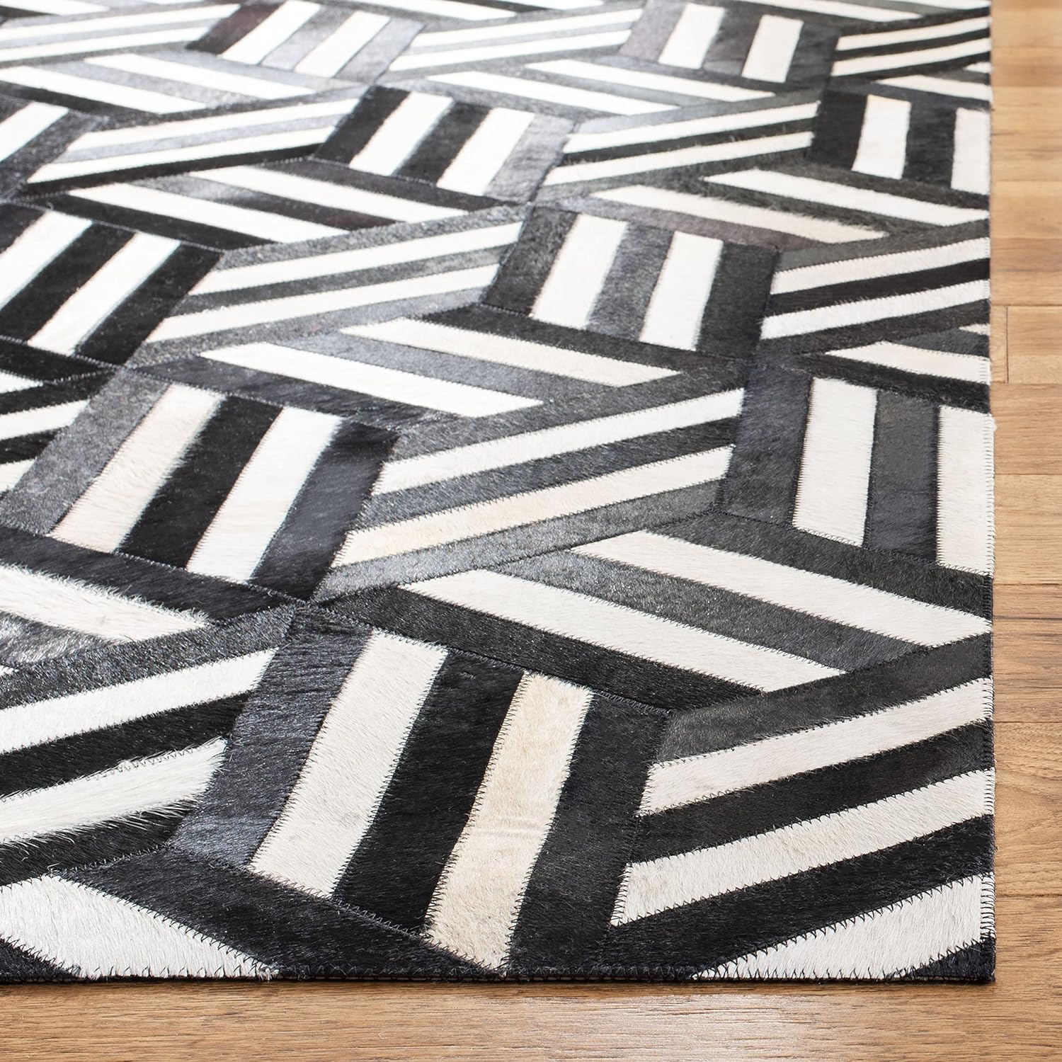 HANDMADE LEATHER RUG BLACK/WHITE - Alef home