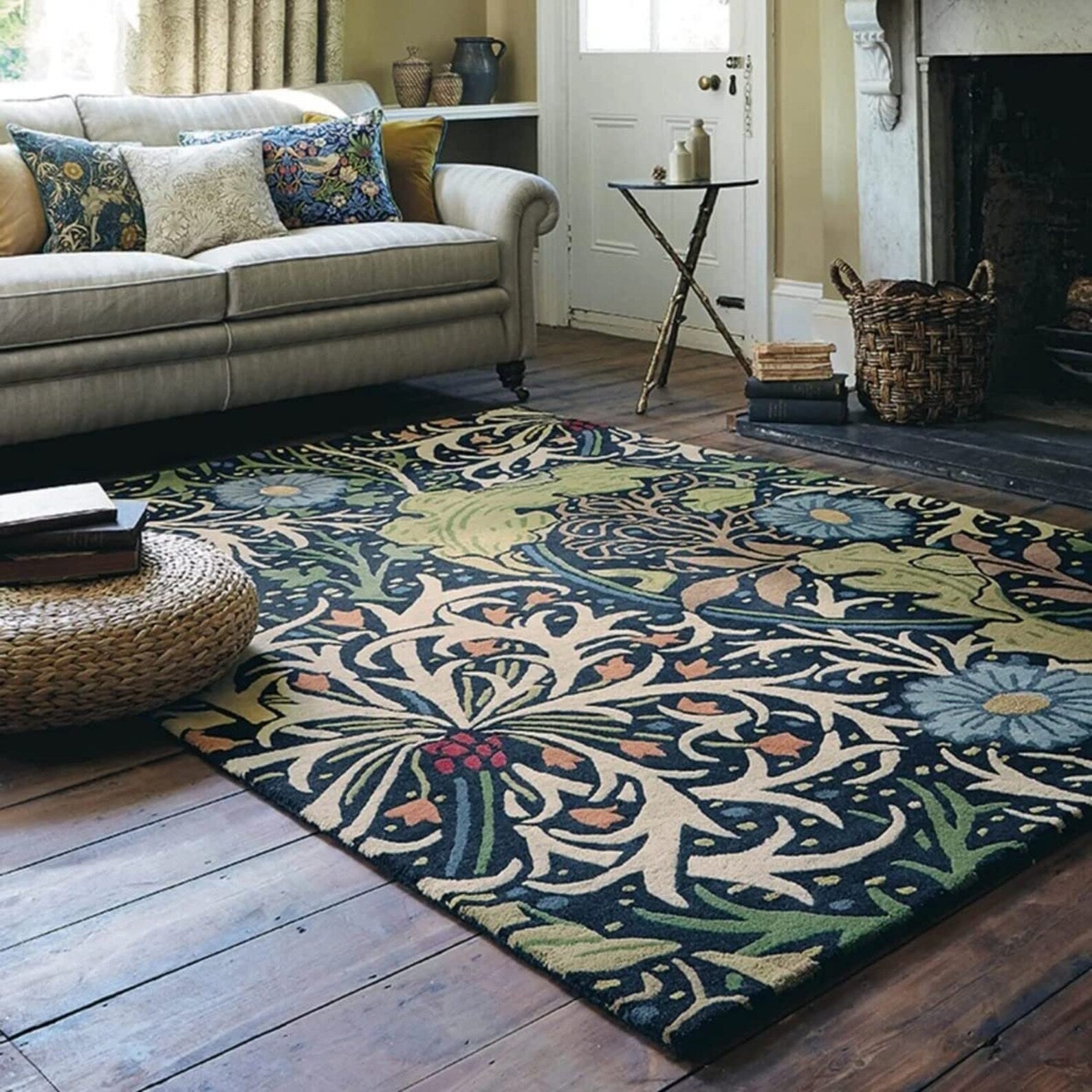 Flower design Hand Tufted Rug