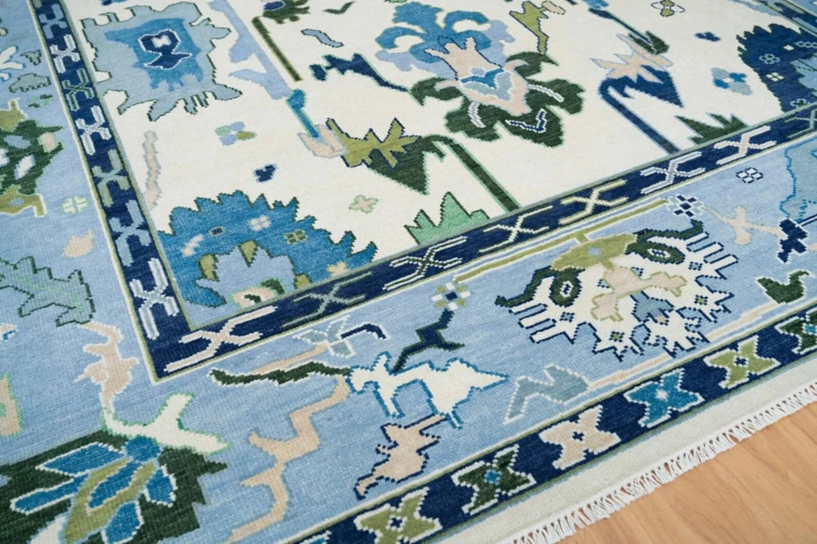 Turkish Oushak Rug ivory And Blue Colour