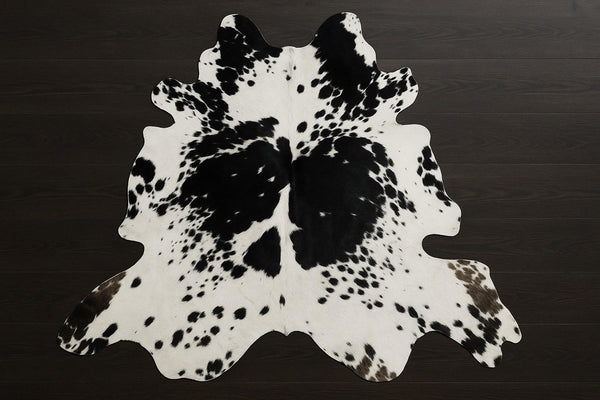 Black and White Cowhide Rug – Natural Hair-On Leather Patchwork Carpet, Ethically Sourced Décor - Alef home