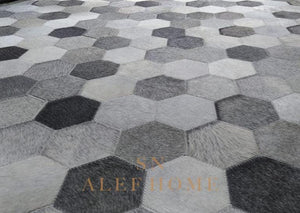 Hexagon Cowhide Patchwork Rug – Handmade Modern Hair-On Leather Geometric Carpet for Home Décor