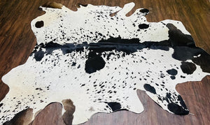 Black & White Cowhide Patchwork Rug: Hair-On Leather Farmhouse Decor - Alef home
