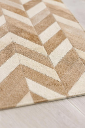 Beige Chevron Cowhide Rug: Hair-On Leather Patchwork Carpet - Alef home