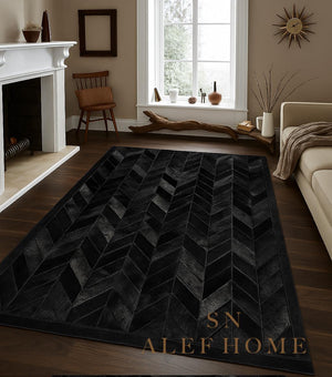 Black Chevron Cowhide Rug – Handmade Hair-On Leather Patchwork Carpet for Modern Living Room Decor - Alef home