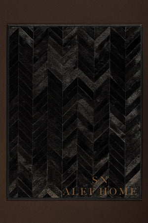 Black Chevron Cowhide Rug – Handmade Hair-On Leather Patchwork Carpet for Home - Alef home