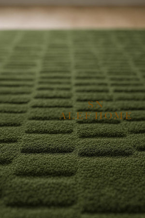 Hand-Tufted Green Wool Rug: Modern High-Low Cut & Loop Design - Alef home