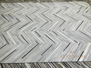 Light Grey Chevron Cowhide Rug – Handmade Hair-On Patchwork Leather Carpet for Modern Home Decor