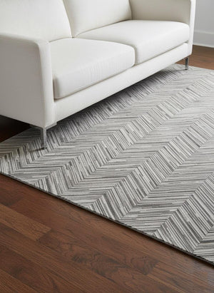 Grey Chevron Cowhide Patchwork Rug – Handmade Hair-On Leather Carpet for Home Décor - Alef home