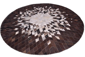 Round Brown Cowhide Patchwork Rug – Handmade Starburst Hair-On Leather Carpet for Home - Alef home