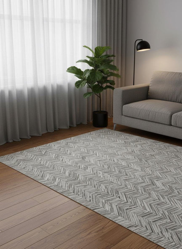 Grey Chevron Cowhide Patchwork Rug – Handmade Hair-On Leather Carpet for Home Décor - Alef home